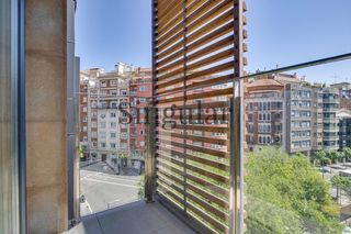 Attique à Putget - Farró. Ático reformado con piscina y vistas