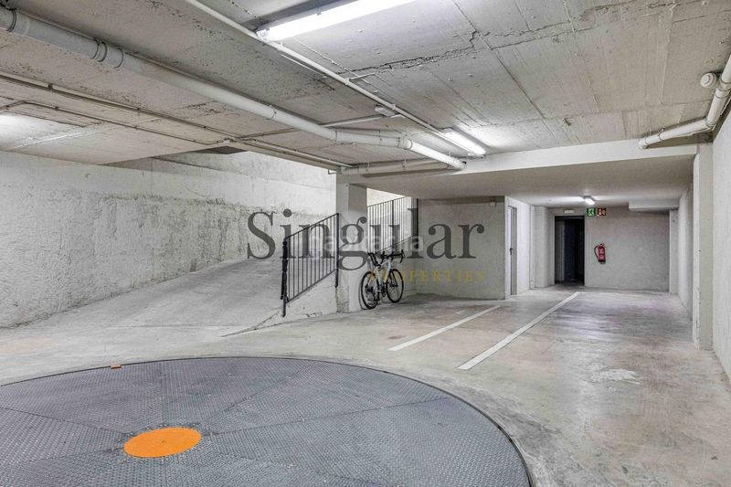 Foto a4c1265f-99c5-4e12-bb5e-861bbc8141c7. Àtic amb calefacció aparcament piscina a Putget - Farró Barcelona