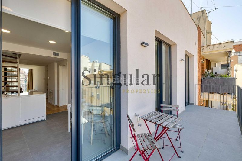 Foto d4b0fd9a-b27c-4e49-a38d-d5ef6d551075. Àtic amb calefacció aparcament piscina a Putget - Farró Barcelona