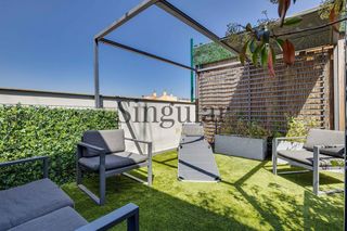 Attique à Putget - Farró. Ático reformado con piscina y vistas