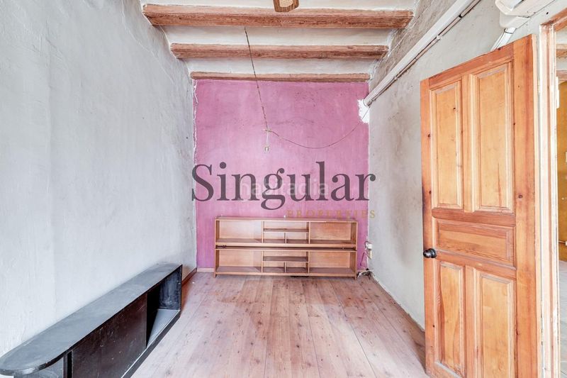 Foto 30c9cec3-c524-4949-9bd2-e41b52693f1e. Àtic a Raval Barcelona