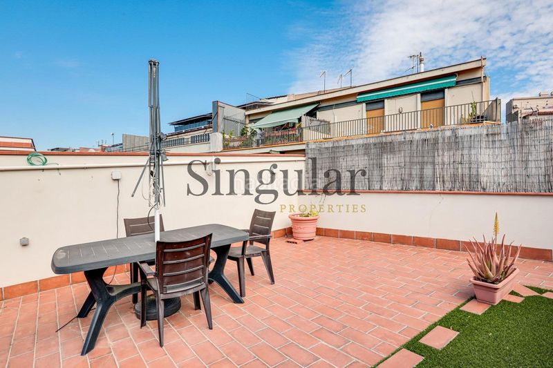 Foto 9726eead-08bd-4b88-9f40-fb3c2afb6c45. Àtic a Raval Barcelona