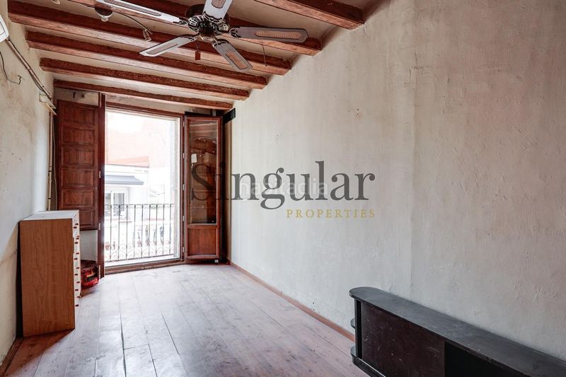 Foto bc0136a0-7516-40f2-924d-fc565bfc3cc0. Àtic a Raval Barcelona