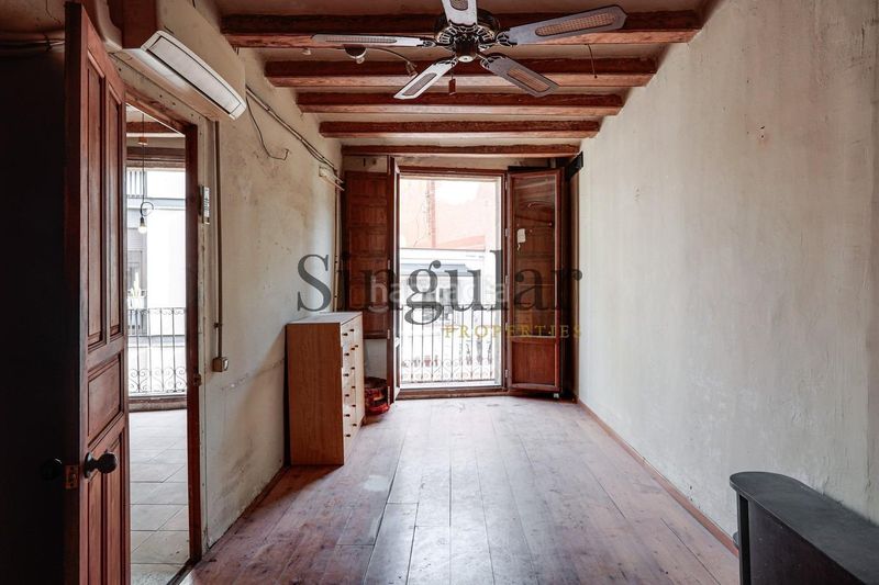 Foto bd891251-be96-423f-9b1c-0e8aa8373e58. Àtic a Raval Barcelona