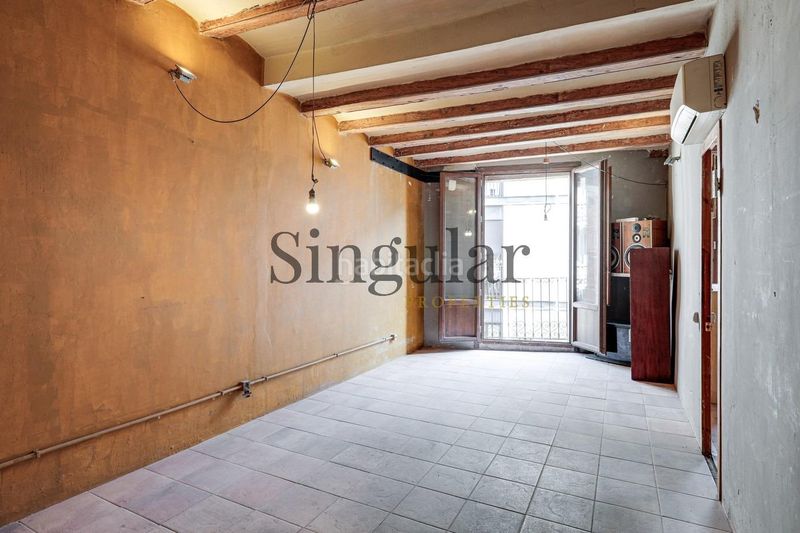 Foto cf231be2-61cd-45a1-bdd8-7ee45573b116. Àtic a Raval Barcelona