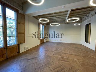 Miete Büro in St. Pere - Sta. Caterina - El Born. Oficina singular luz, amplitud y vistas excepcionales en paseo i