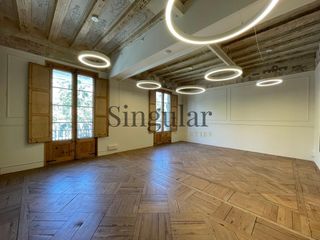 Miete Büro in St. Pere - Sta. Caterina - El Born. Oficina singular luz, amplitud y vistas excepcionales en paseo i