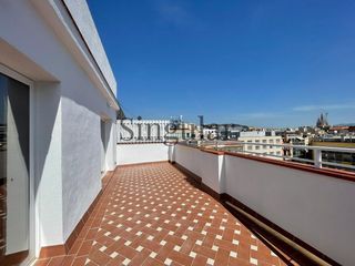 Rent Office space  Passeig gracia. Oficina de alto nivel con terraza privada en passeig de gràcia