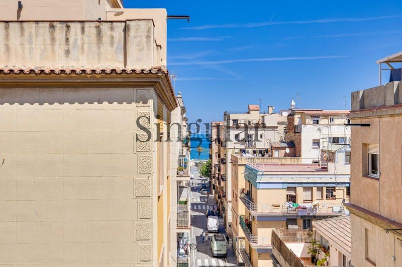 Foto ea15de5c-1efe-459b-80b6-72bd05ab3fa6. Pis a Barceloneta Barcelona