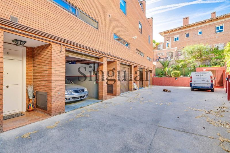 Foto 5665fc91-b7f0-4175-b918-3b10b07d75e4. Casa adossada amb calefacció aparcament a La Font d´en Fargues Barcelona