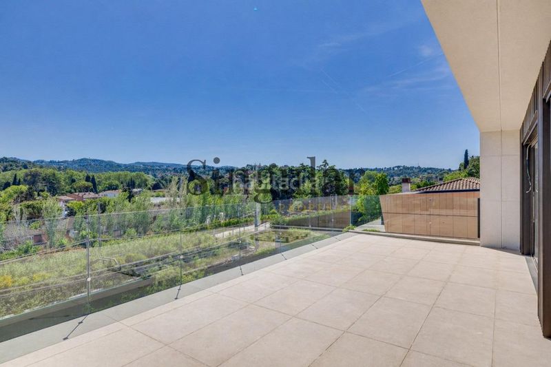 Foto 11aed640-f8ae-407d-b314-f8ab228056a5. Haus mit heizung parking pool in Arxiu Sant Cugat del Vallès