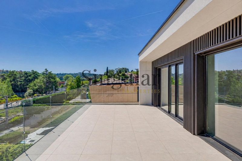 Foto 5b4b921b-7c75-4b9d-8b46-91ac20cc44bd. Haus mit heizung parking pool in Arxiu Sant Cugat del Vallès
