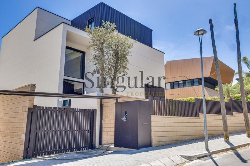 Foto 9624319d-42c6-42d3-9e85-db36d47d6f99. Haus mit heizung parking pool in Arxiu Sant Cugat del Vallès