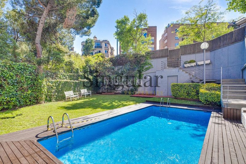 Foto 703e6e9e-f5a8-439d-949c-c0d4c8b26d15. Àtic amb calefacció aparcament piscina a Sant Gervasi - Galvany Barcelona