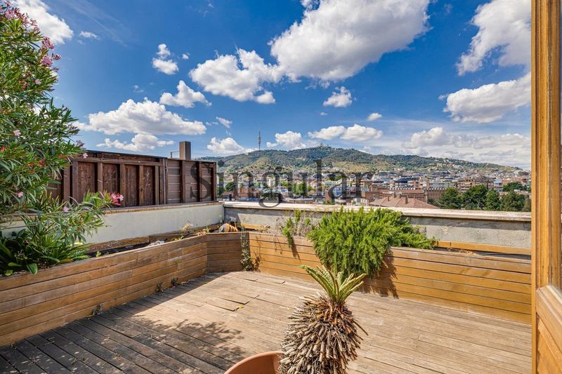 Foto f90ab1cd-dec5-4393-86d6-9b4d407898d8. Àtic amb calefacció aparcament piscina a Sant Gervasi - Galvany Barcelona
