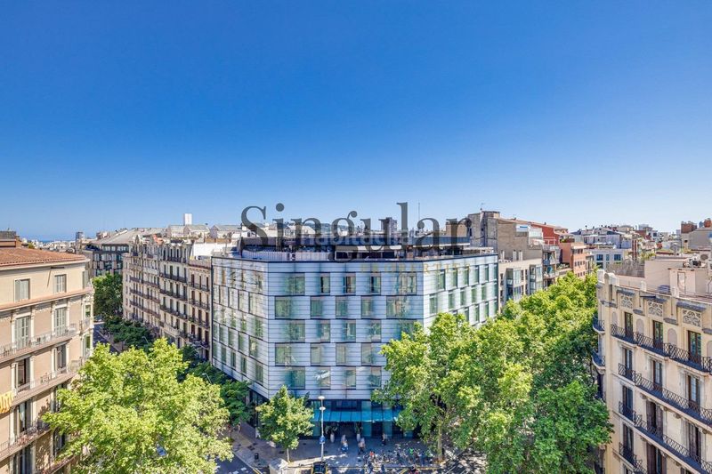 Foto 5f5388e8-9f70-411b-b85c-e9bee784bf16. Àtic amb calefacció a Dreta de l´Eixample Barcelona
