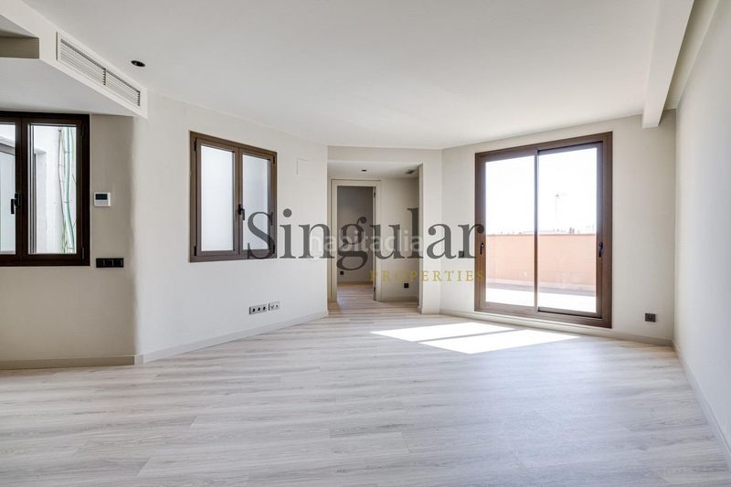 Foto e6e823da-a1fb-49c0-9d20-61270a89d4ba. Àtic amb calefacció a Dreta de l´Eixample Barcelona