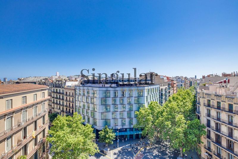 Foto 5d1d8b8e-8264-4e0e-962f-71a3fad2e494. Àtic amb calefacció a Dreta de l´Eixample Barcelona