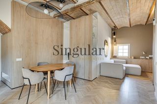 Attique à Vila de Gràcia. Encantador inmueble en el corazón del quadrat dor de leixample