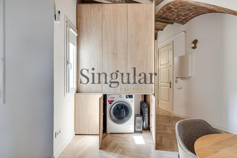 Foto a3d5a9dc-c441-4137-80a9-fb6c0ee7a9c1. Àtic amb calefacció a Vila de Gràcia Barcelona