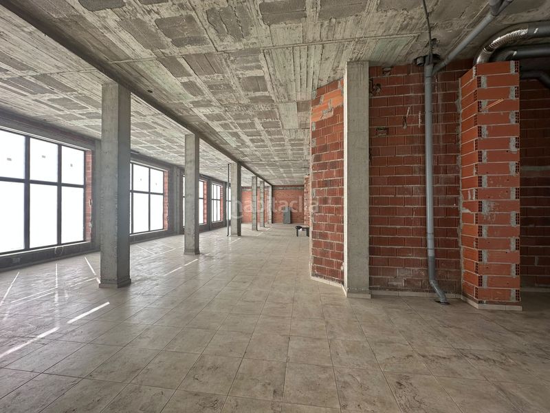 Foto 8d888e50-ed34-4f69-9104-5409c1c20661. Local comercial a Manlleu
