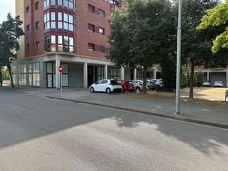 Miete Geschäftsraum  Dels àlbers. Local en venda o lloguer de 300m2