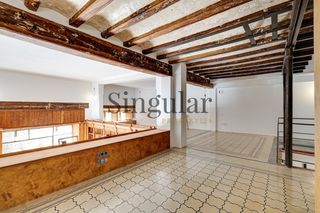 Dúplex a Gòtic. Duplex singular en el barrio gótico