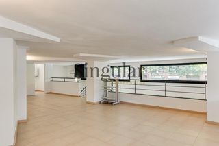 Local Comercial  Carrer del segre. Local comercial  dúplex de 103m2