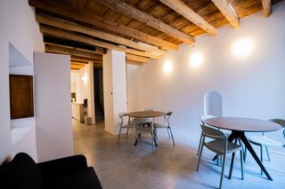 Rent Flat  Del canonge collell. Lloguer de habitacions per universitaris