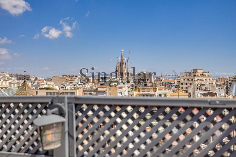 Foto a8cca0c4-ef78-4a18-87bd-eacefcc9aa3f. Àtic amb calefacció a Dreta de l´Eixample Barcelona