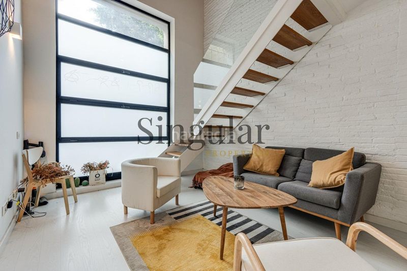 Foto a2f3f4fe-e2ec-44fe-b8a9-49bc6c47a773. Loft amb calefacció a Vila de Gràcia Barcelona