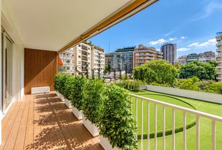 Piso  Carrer carrer bori i fontestà. Exclusiva vivienda reformada con terraza en turó park