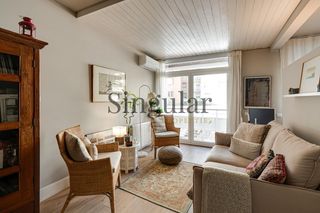 Piso  Carrer del mestre nicolau. Turó park  mestre nicolau  70 m2 reformados con balcón y suelos