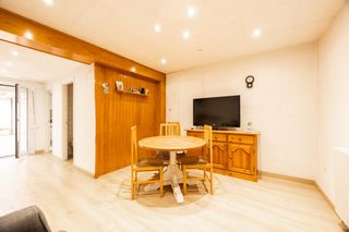 Appartement à Torelló. Pis amb gran terrassa i garatge box a torelló
