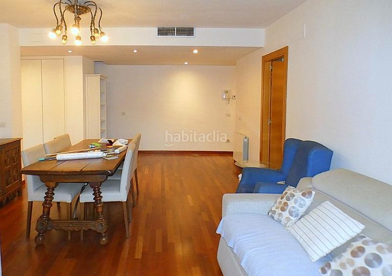 Foto 6b759196-1fcb-4aea-afe3-11233739ee29. Alquiler piso - duplex con terraza - 3 dormitorios - estacion tren en Castelldefels