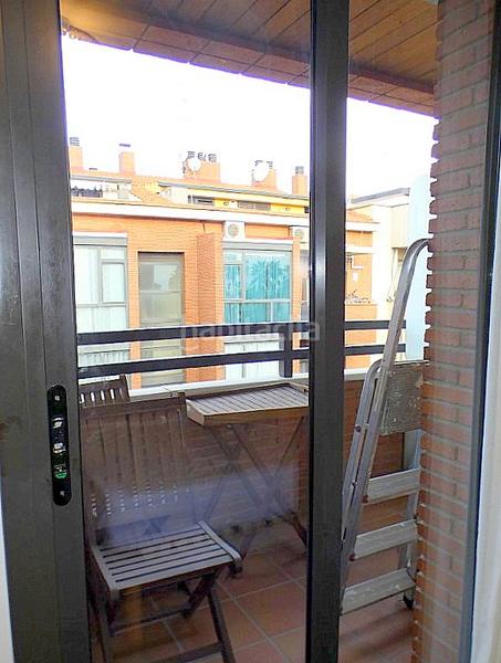 Foto f7933120-f209-4878-8274-8a7c75d48fa4. Alquiler piso - duplex con terraza - 3 dormitorios - estacion tren en Castelldefels