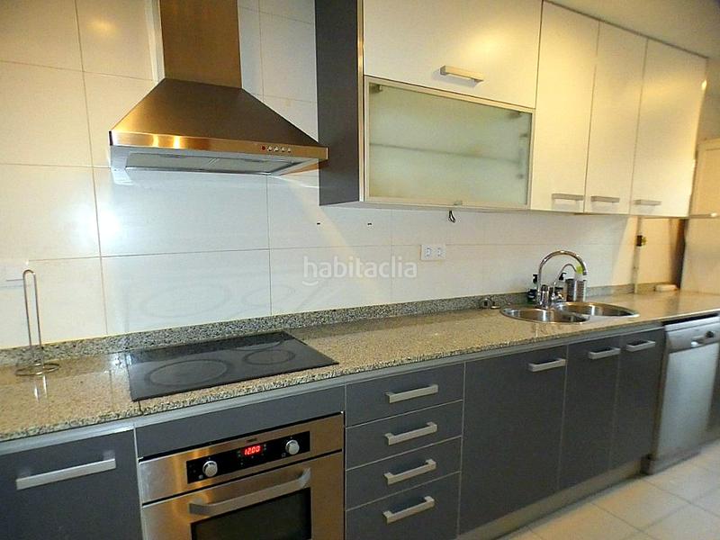 Foto 1ce0de28-8f59-46d8-8453-9f4031b7e528. Location appartement avec chauffage parking dans Centre Castelldefels