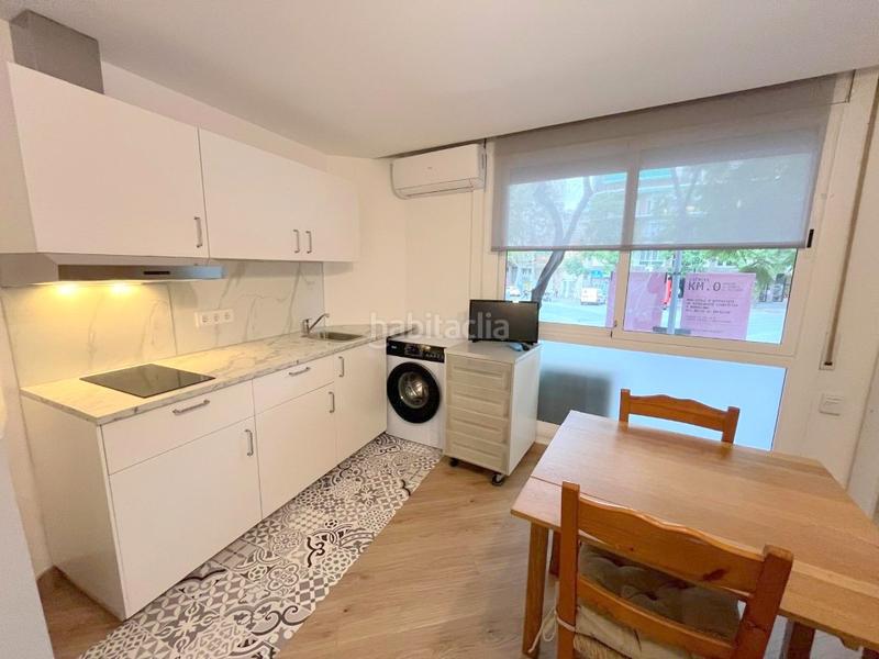 Foto 071d2527-acf8-431f-a0e8-5395e75caae3. Alquiler apartamento  reformado - tipo estudio - arc de triomf en Barcelona