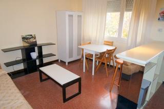 Pis  Carrer de molist 3. **piso con mucha luz y sol en c. molist, exterior***