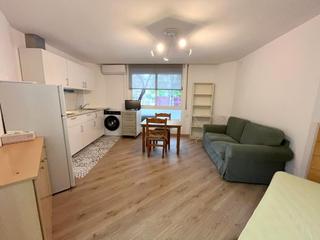 Affitto Appartamento  Carrer d'alí bei. Ali - bei - apartamento tipo estudio reformado