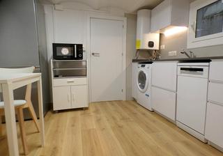 Lloguer Pis  Carrer de los castillejos. Apartamento tipo estudio en sgda familia