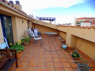 Affitto Appartamento  Avinguda de la constitució. Castelldefels - duplex con terraza - 3 dormitorios - estacion tr