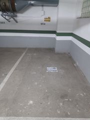 Aparcament cotxe a Travessera de les Corts 257