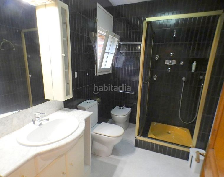 Foto 2b82836d-8f7e-48aa-ae43-af726d16e0cc. Casa amb calefacció aparcament piscina a Premià de Dalt