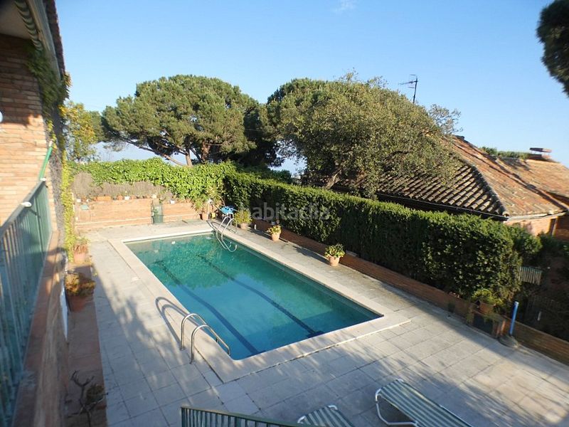 Foto bc7a5f1b-55dd-4bfd-930b-eb95ba4b849f. Casa amb calefacció aparcament piscina a Premià de Dalt