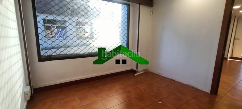 Foto 2e2e78f8-2869-44cf-892f-5335da06a15b. Alquiler local comercial local en plaza elorrieta en Bilbao