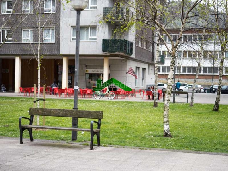 Foto 5f77ea9a-db7c-4ed5-af49-62a154d68ddb. Alquiler local comercial local en plaza elorrieta en Bilbao