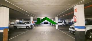 Aparcament cotxe  Sarrikoalde plaza. Parcela plaza sarrikoalde