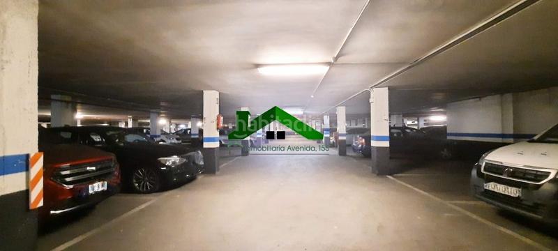 Foto 44d67271-fef1-4ce4-a974-fb02a8040c1a. Parking voiture dans Ibarrekolanda Bilbao