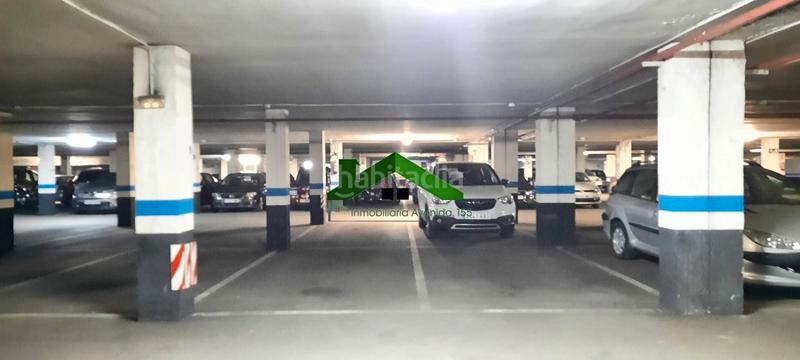 Foto 49e649a2-6951-4c04-9f4c-d868d8b2e970. Parking voiture dans Ibarrekolanda Bilbao